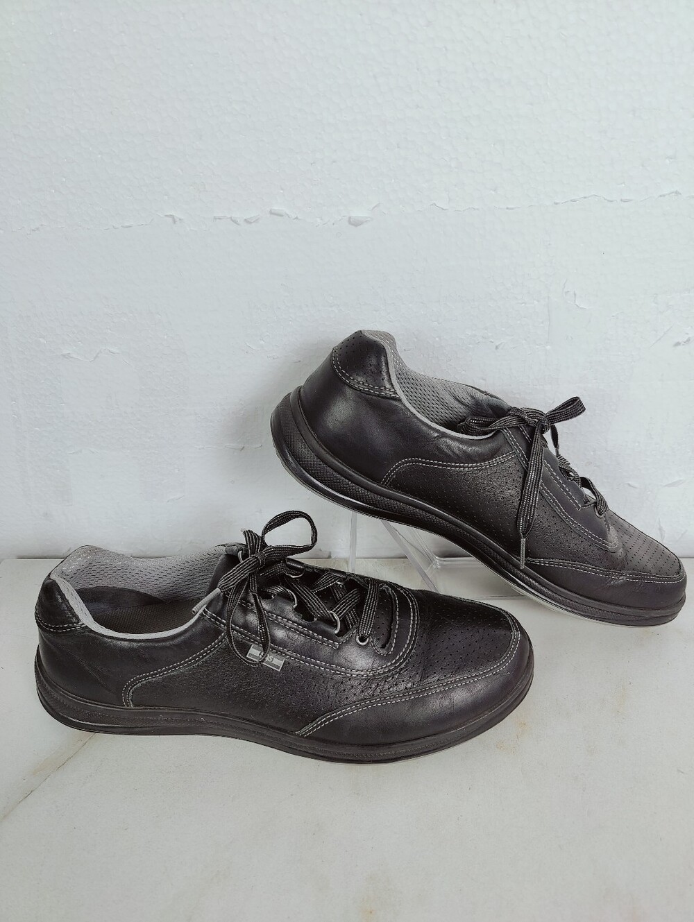 SAS Women's Sporty Lux Lace Up Sneakers Black Leather, Sz 9.5